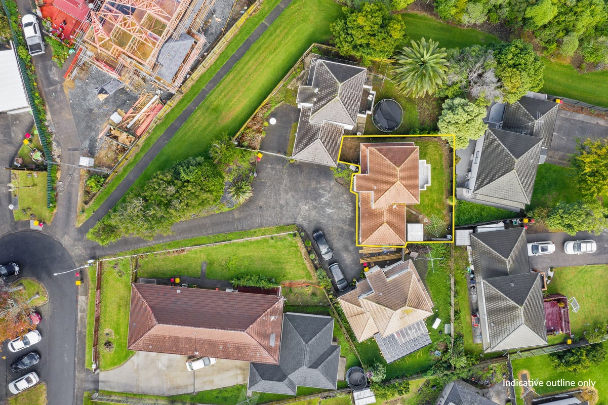 2/5 Juvena Place, Clover Park, Auckland - Carousel 15