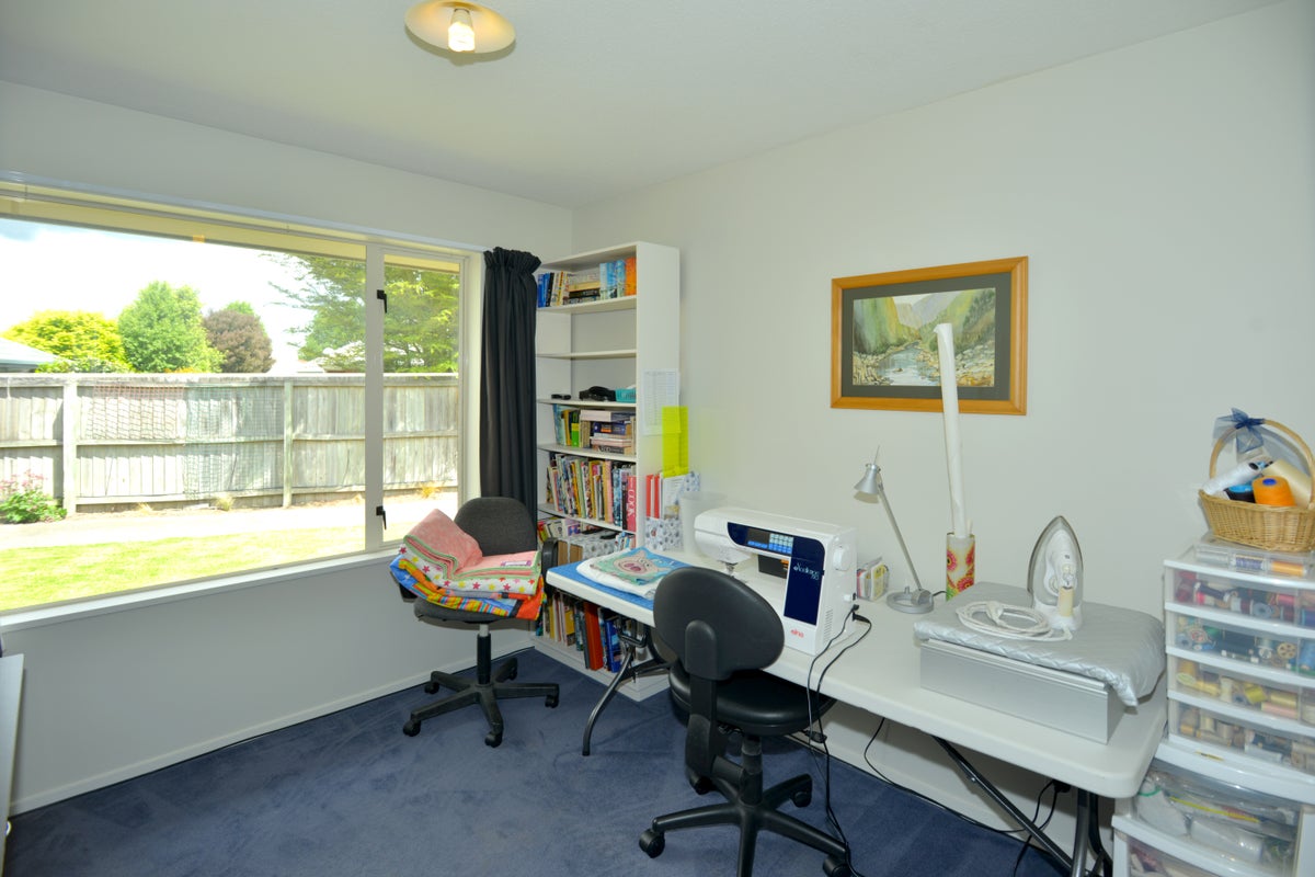30 Peebles Drive, Hei Hei, Christchurch - Carousel 10