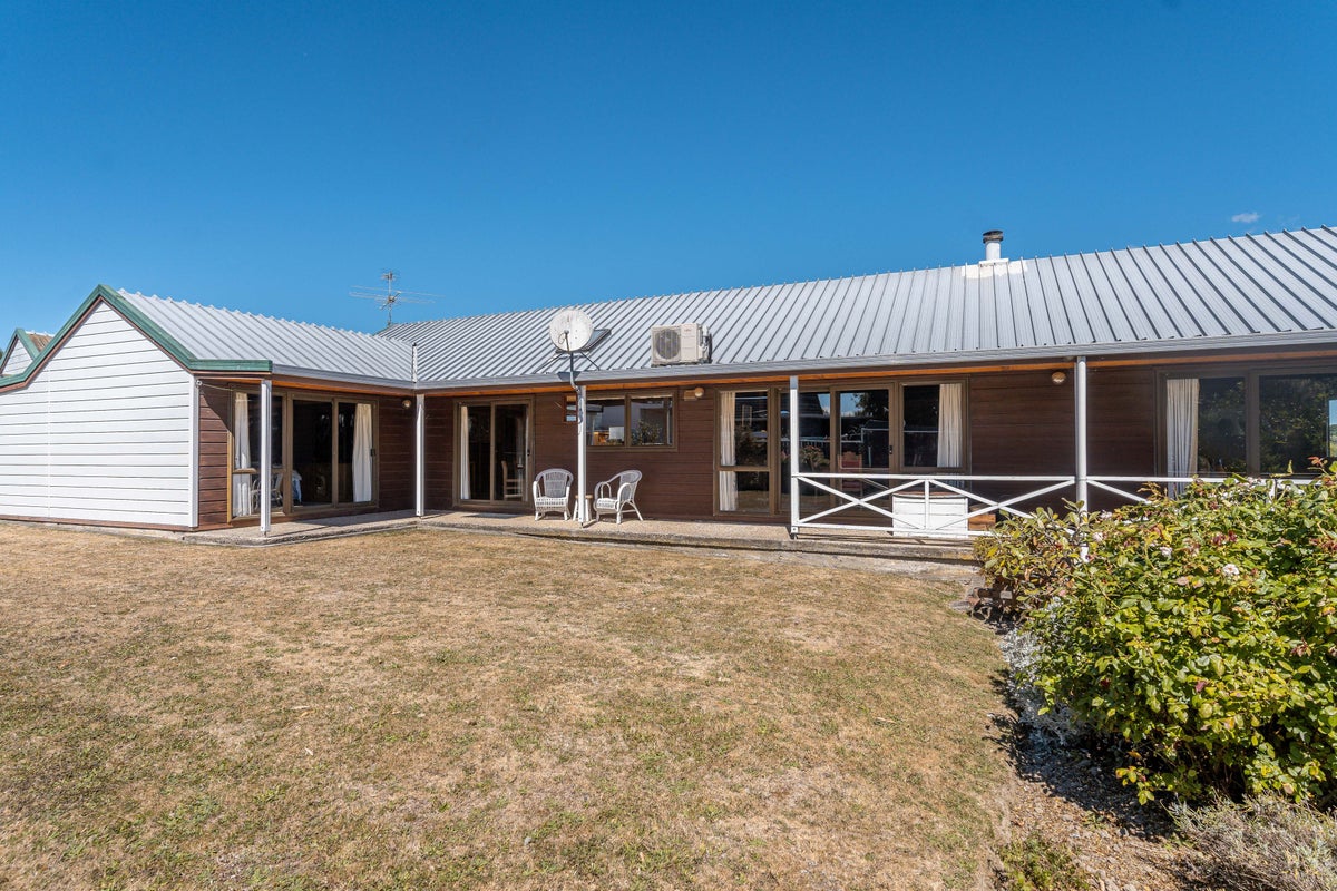 97 Titoki Street, Lansdowne, Masterton - Carousel 1