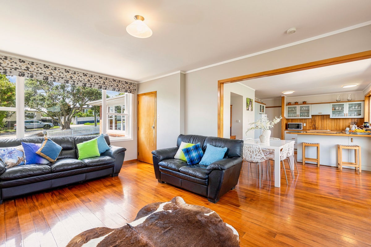39 Connell Street, Blockhouse Bay, Auckland - Carousel 2