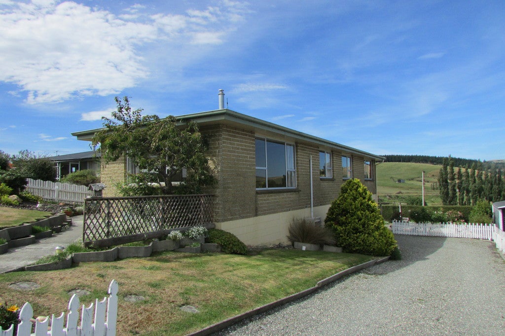 21 Dale Crescent, East Gore, Gore - Carousel 1