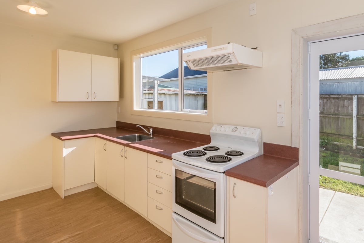 5 Marlborough Street, Phillipstown, Christchurch - Carousel 2