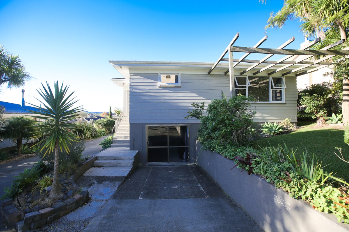 17 Walton Avenue, Warkworth, Warkworth - Carousel 2