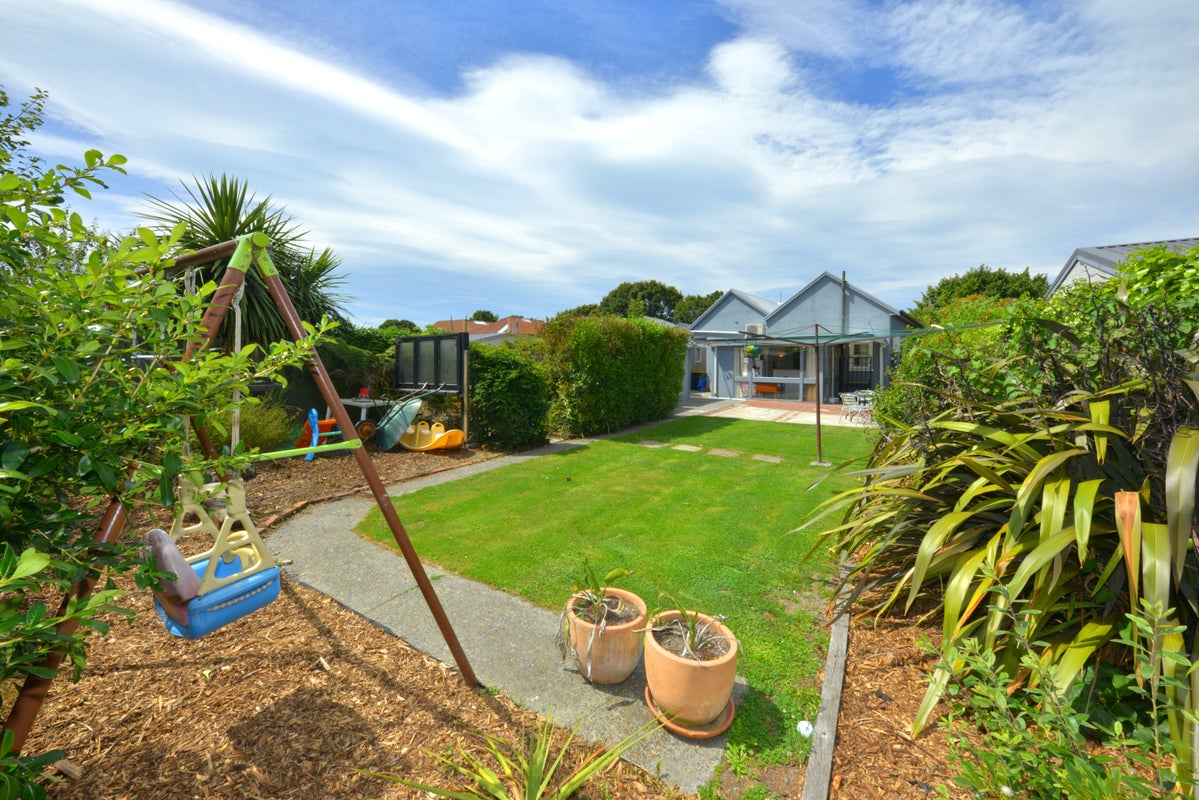 21 Mathesons Road, Phillipstown, Christchurch - Carousel 1