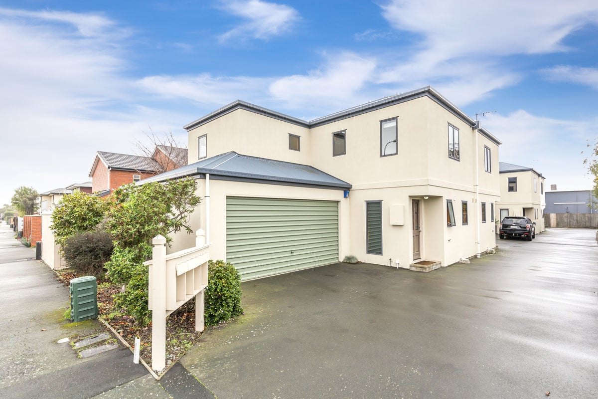 40A PICTON AVENUE, Riccarton, Christchurch - Carousel 1