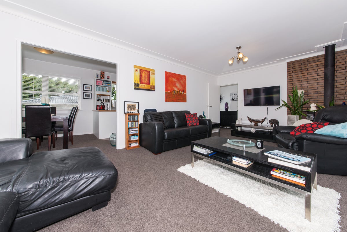 6 Cotton Place, Opaheke, Papakura - Carousel 2