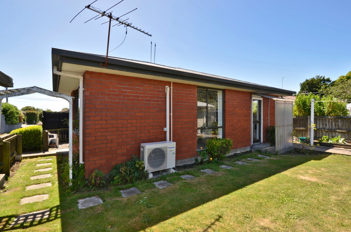 2/62 Brynley Street, Hornby, Christchurch - Carousel 2
