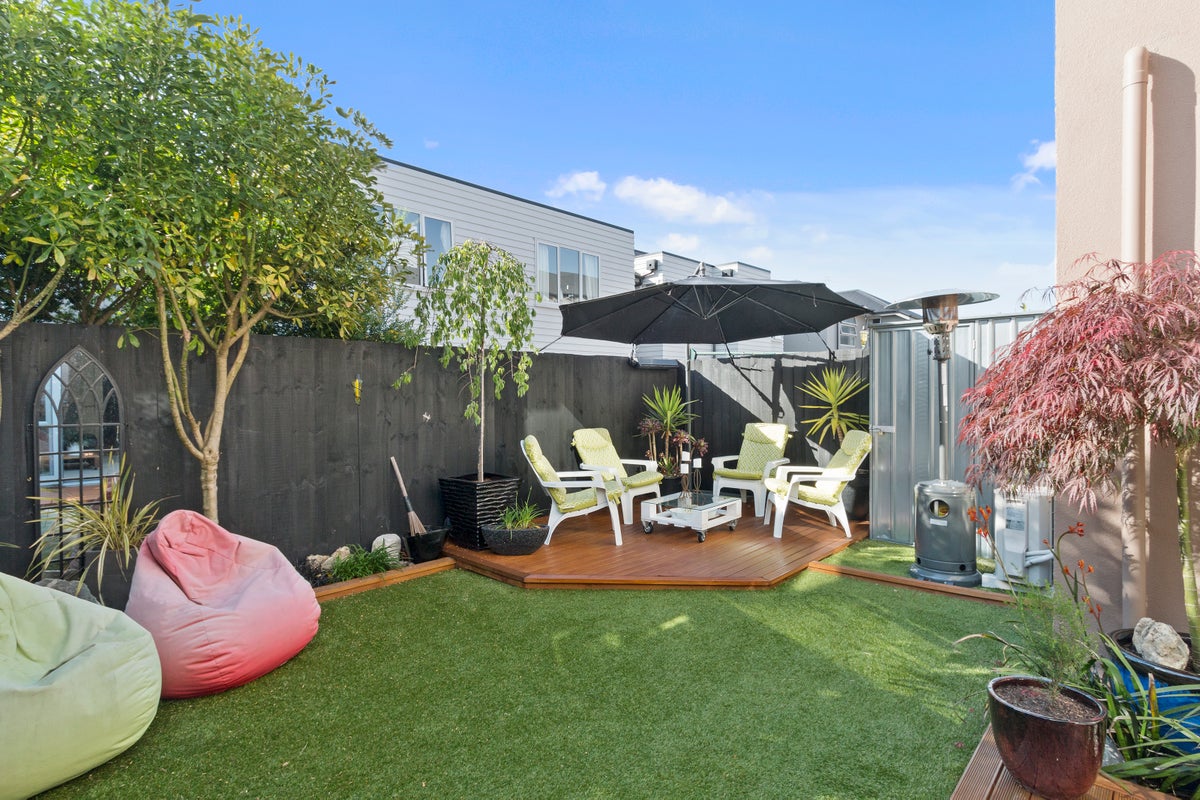 2/37 Southampton Street, Sydenham, Christchurch - Carousel 1
