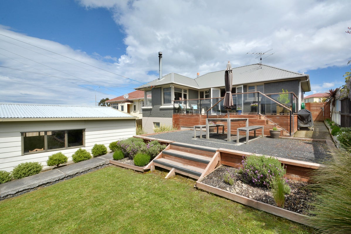 15 Centennial Road, Fairfield, Dunedin - Carousel 1
