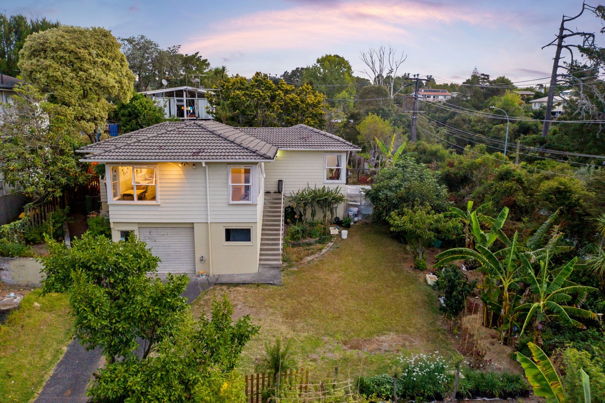 1 Vandeleur Avenue, Birkdale, Auckland - Carousel 2