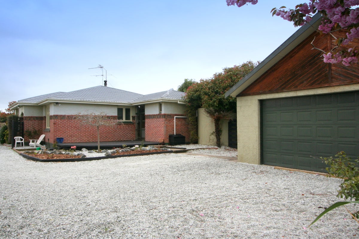 696 North Road, Lorneville, Invercargill - Carousel 2
