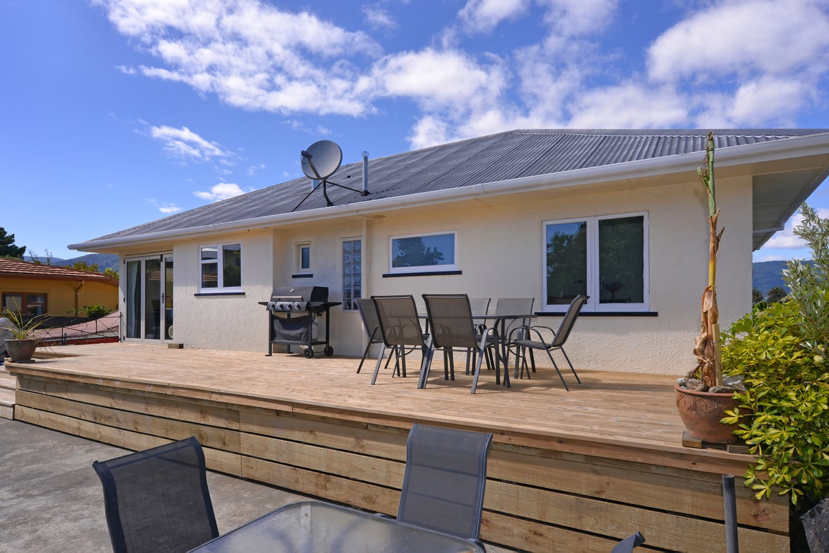 34 Point Road, Monaco, Nelson - Carousel 2
