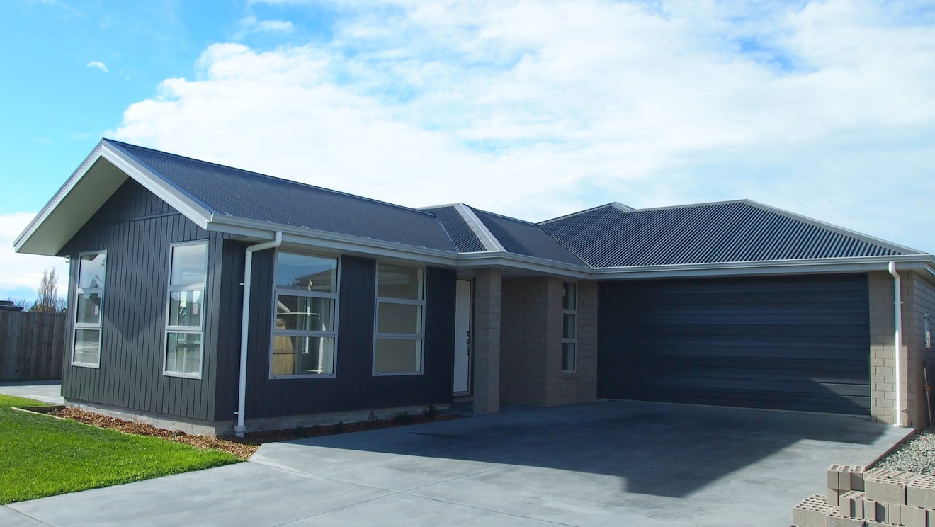25 Braebrook Drive, Netherby, Ashburton - Carousel 1