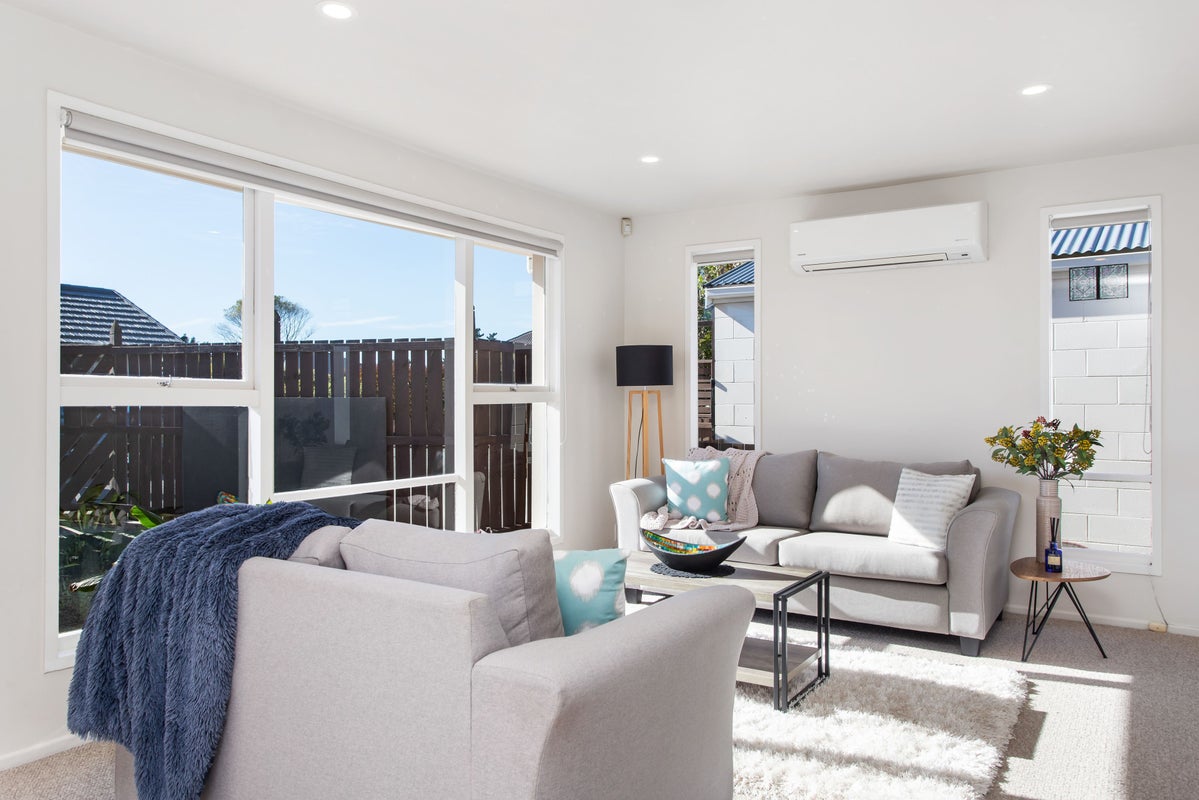 1/161 Beach Road, North New Brighton, Christchurch - Carousel 2