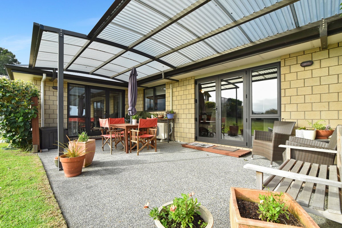 89 Falcon Drive, Welcome Bay, Tauranga - Carousel 2