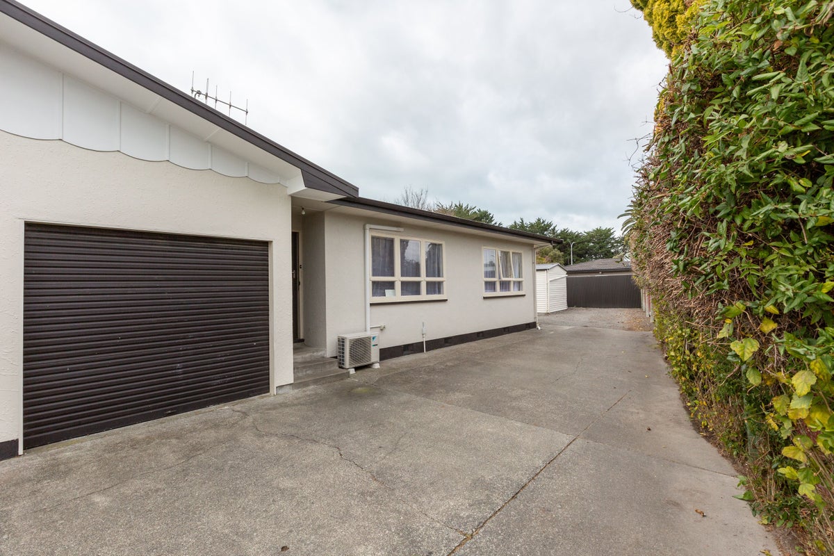 51B EXETER CRESCENT, PIRIMAI, NAPIER - Carousel 1