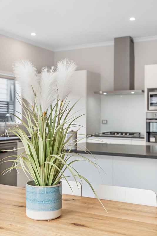 11 Fort Lincoln Loop, Karaka, Papakura - Carousel 2