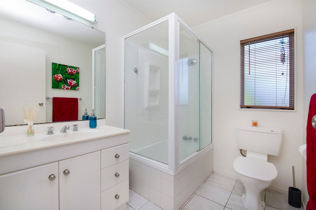 17 Dulwich Place, Burswood, Auckland - Carousel 10