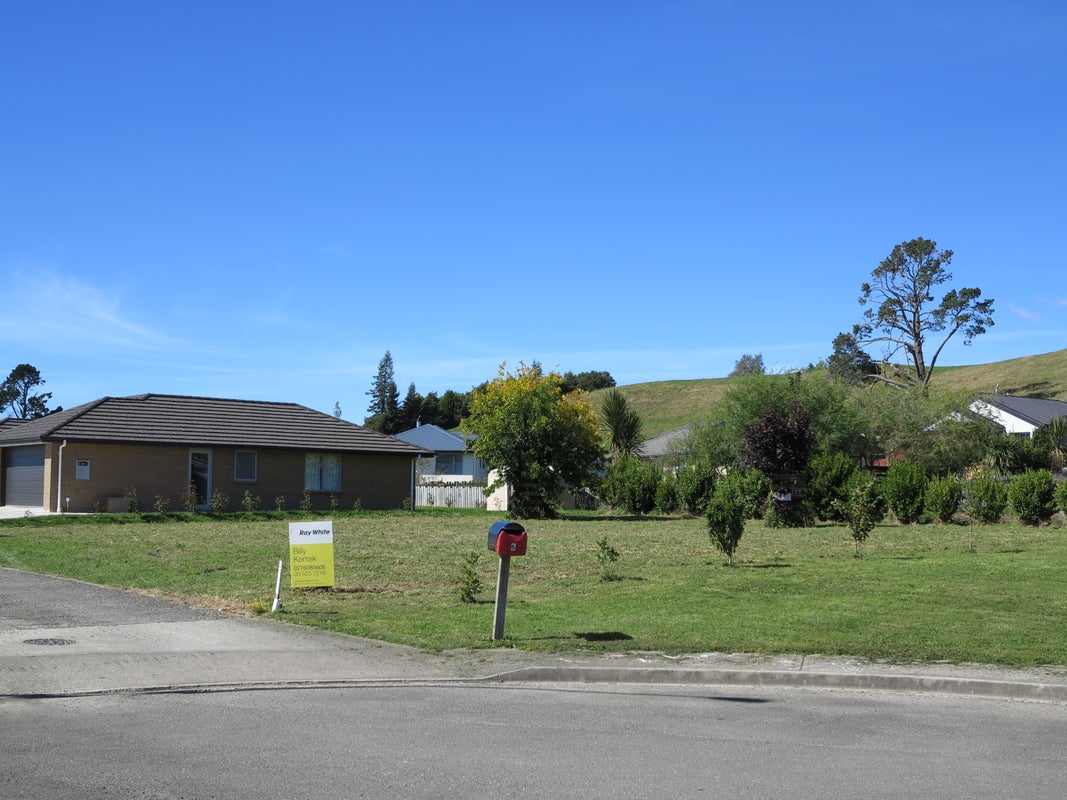 4 Toiora Close, Takaka - Carousel 1