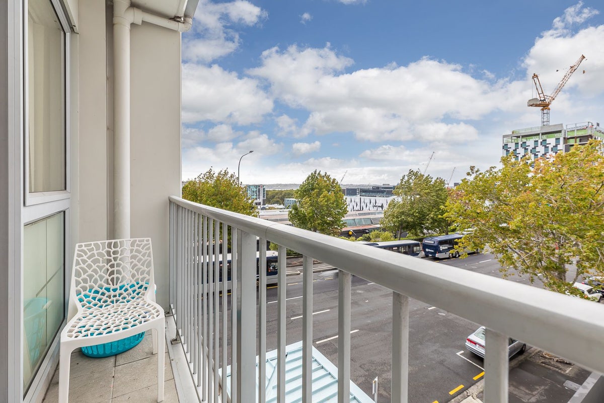 227/72 Nelson Street, Auckland Central, Auckland - Carousel 2