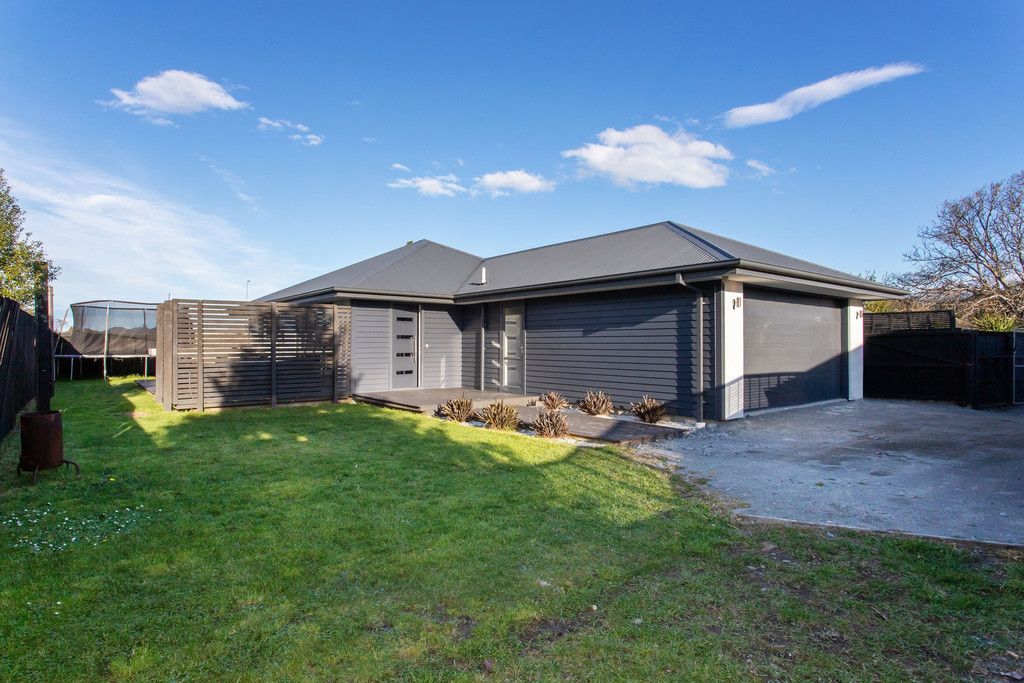 20C Burwood Road, Burwood, Christchurch - Carousel 24