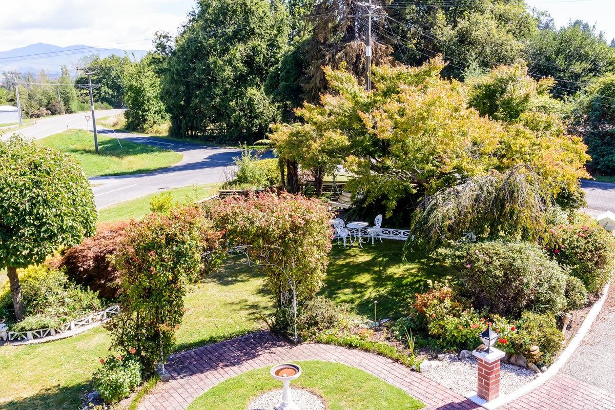 8 Flett Road, Upper Moutere - Carousel 10