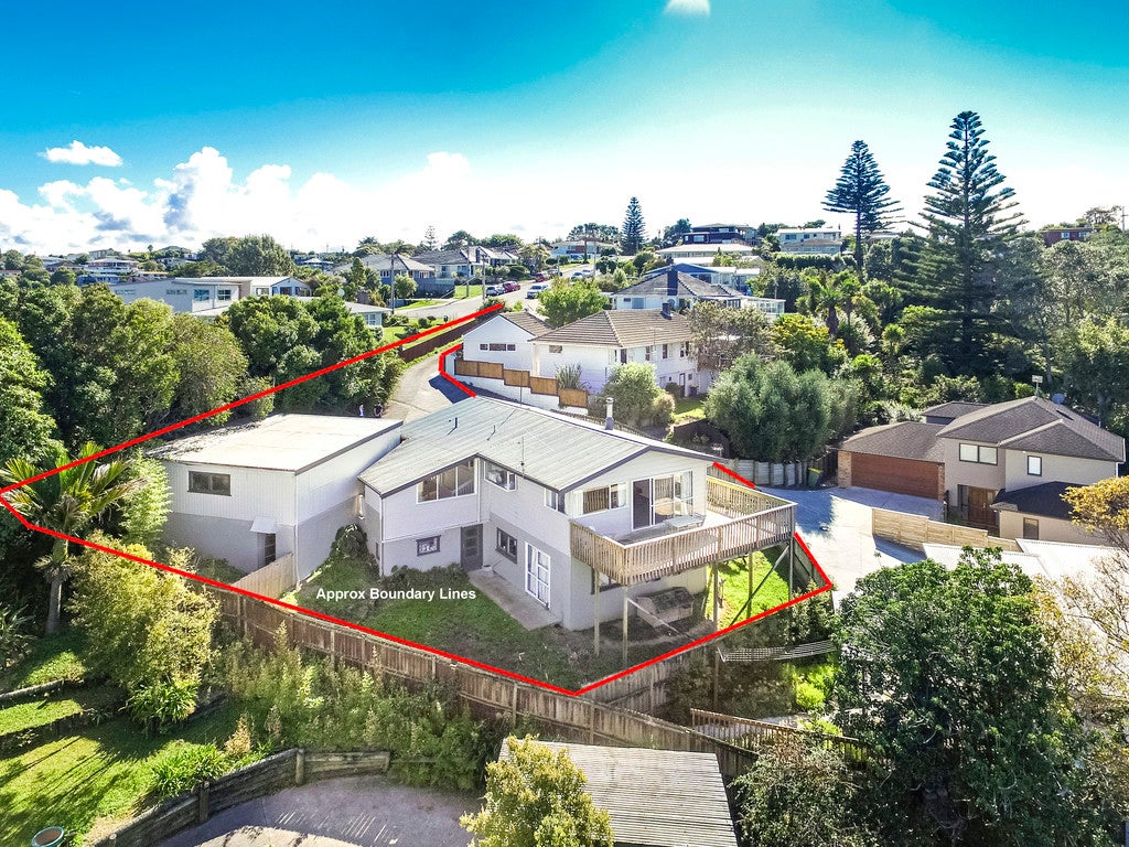 1/20 Limmer Place, Browns Bay, Auckland - Carousel 1