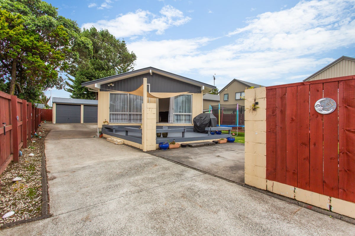 111 Rowandale Avenue, Manurewa, Auckland - Carousel 2