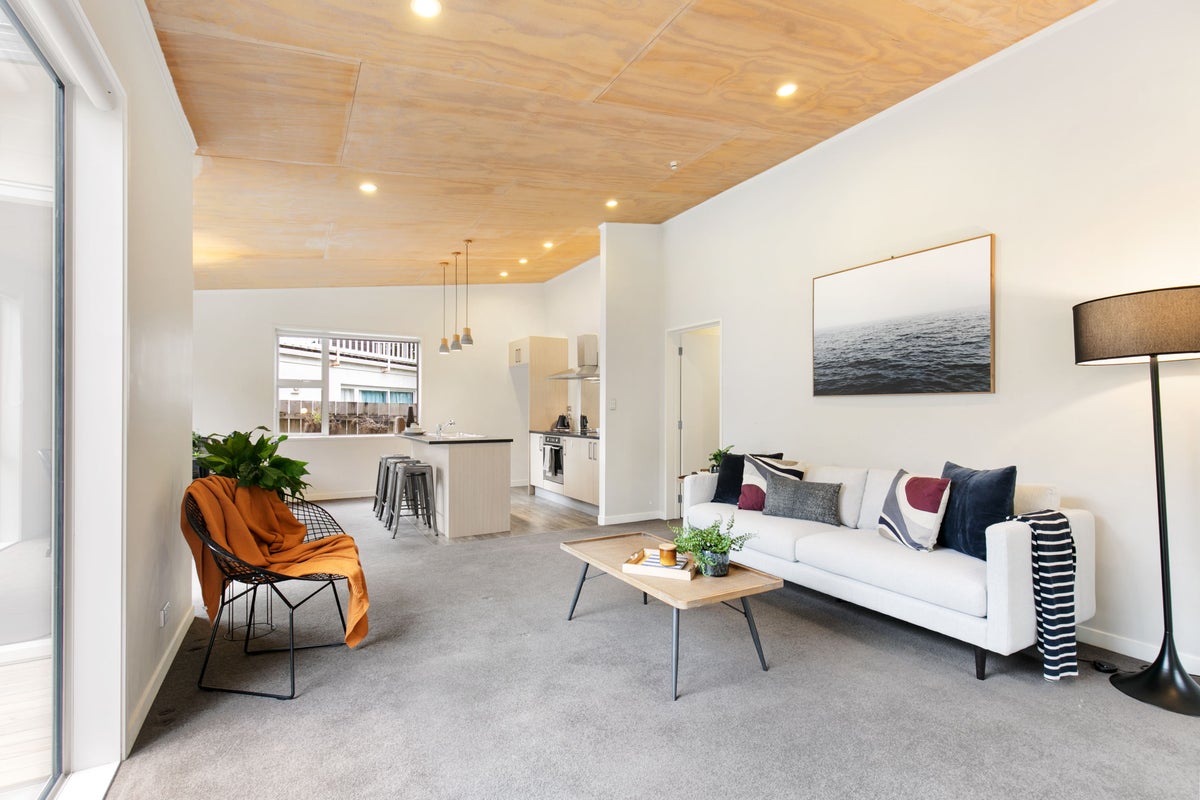 9 Mackwood Place, Birkdale, Auckland - Carousel 2
