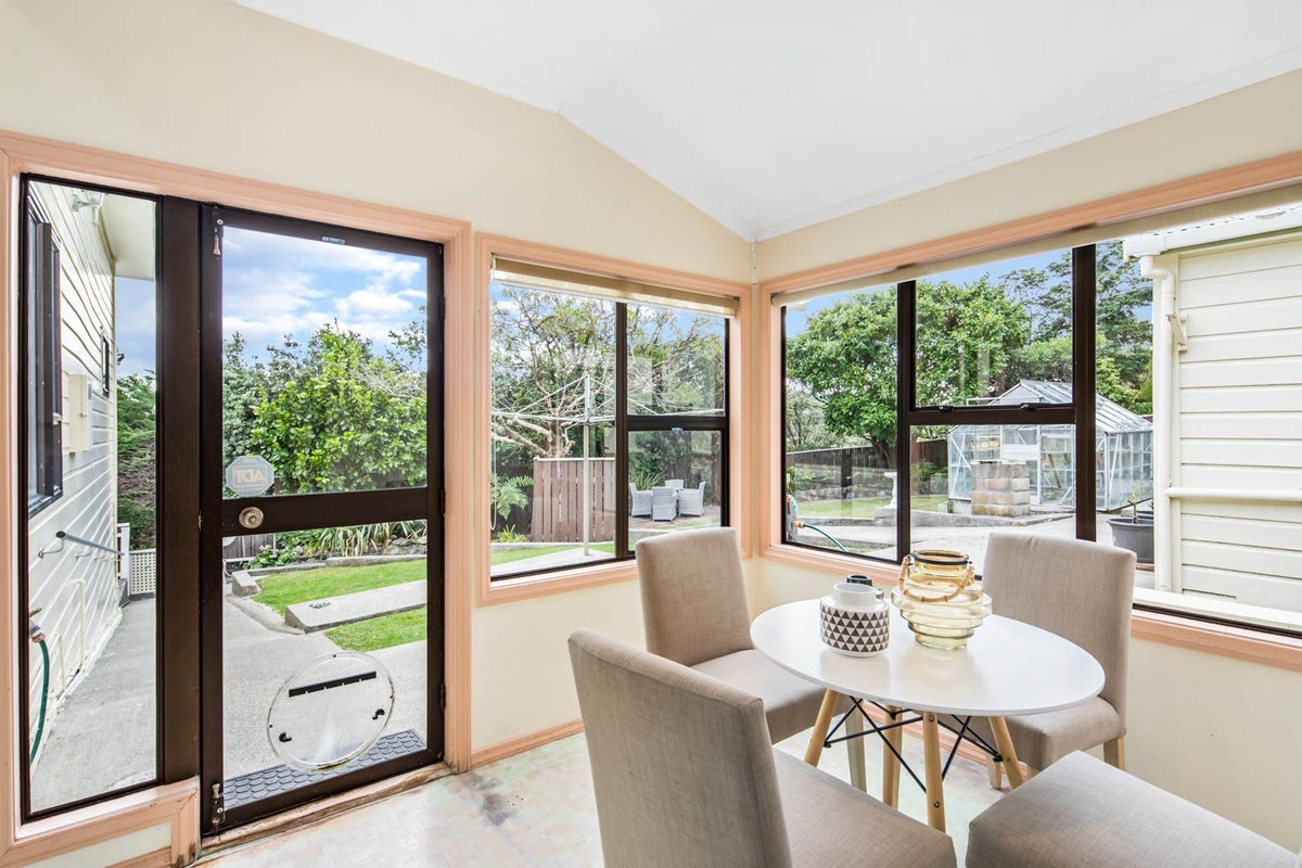 31 Townsend Road, Miramar, Wellington - Carousel 2