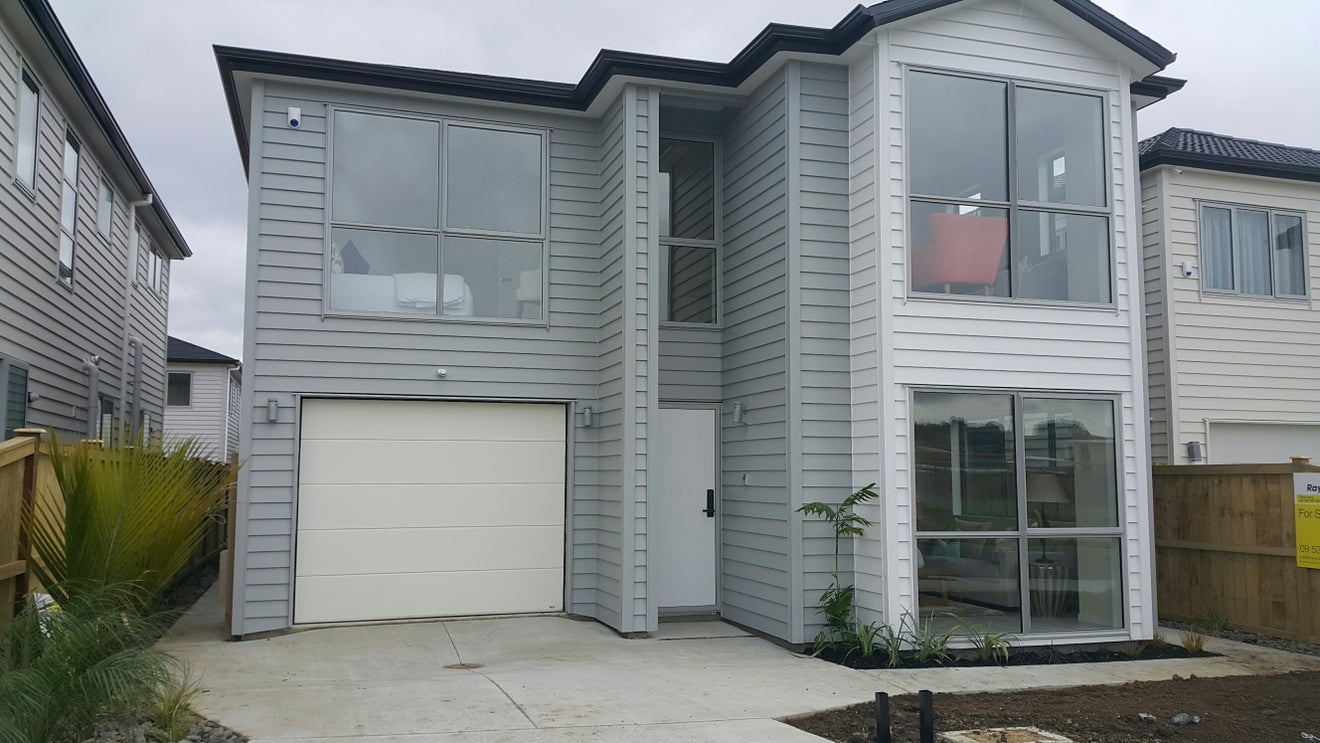 37 Collier Drive, Flat Bush, Auckland - Carousel 1