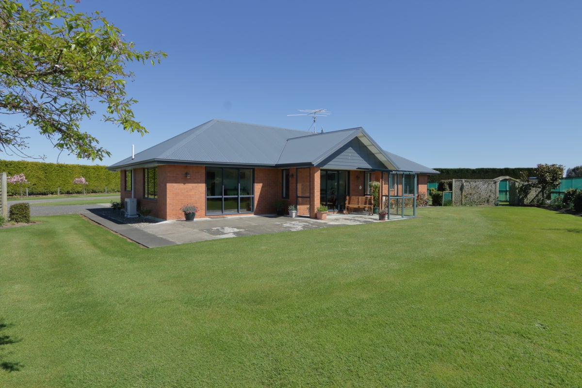 9 Beaconsfield Road, Lorneville, Invercargill - Carousel 2