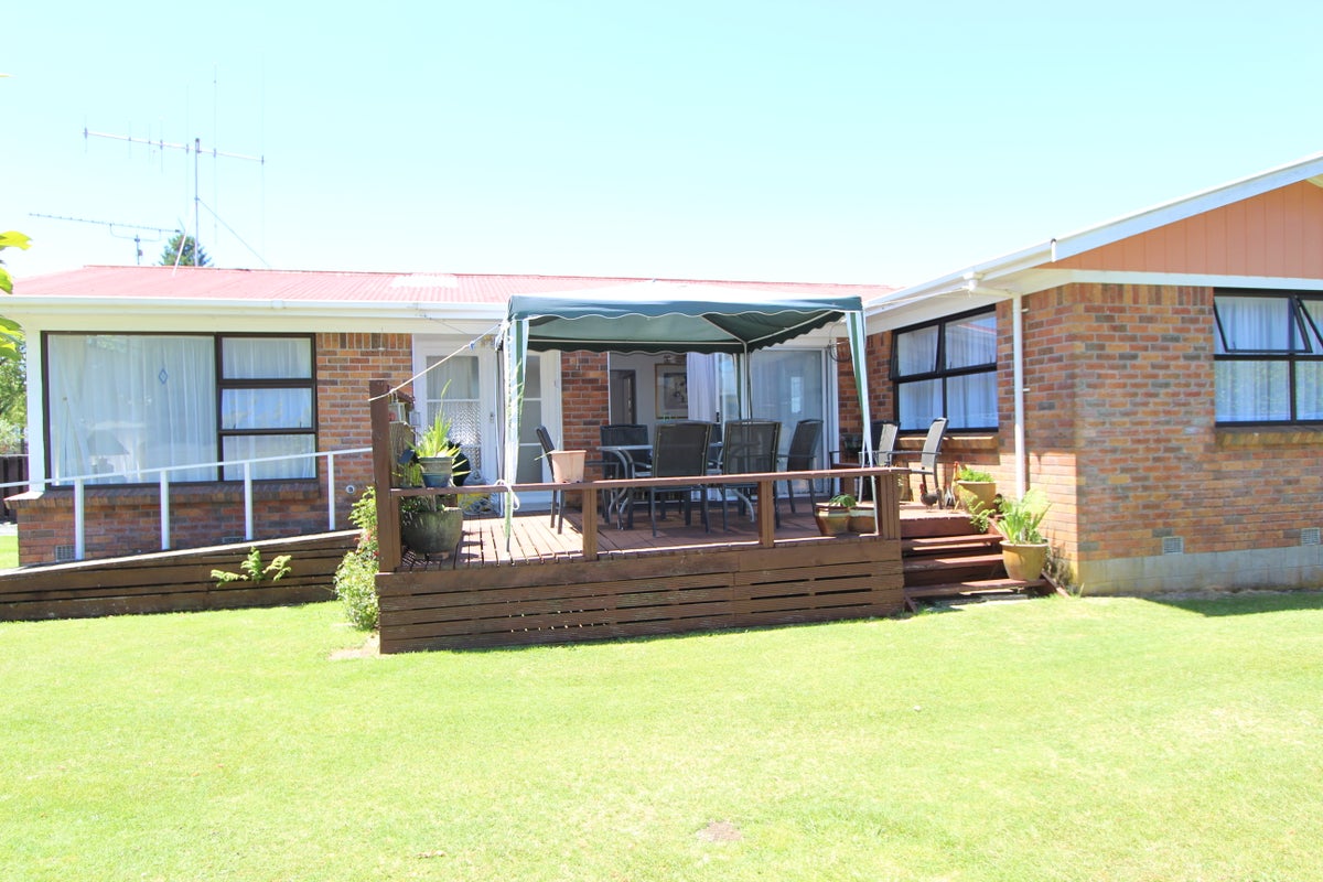 40 Pohutukawa Drive, Tokoroa, Tokoroa - Carousel 2
