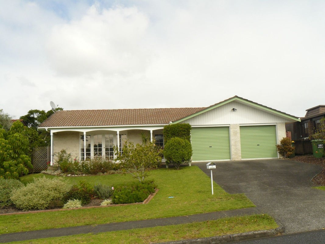 11 Culver Terrace, Howick, Auckland - Carousel 1