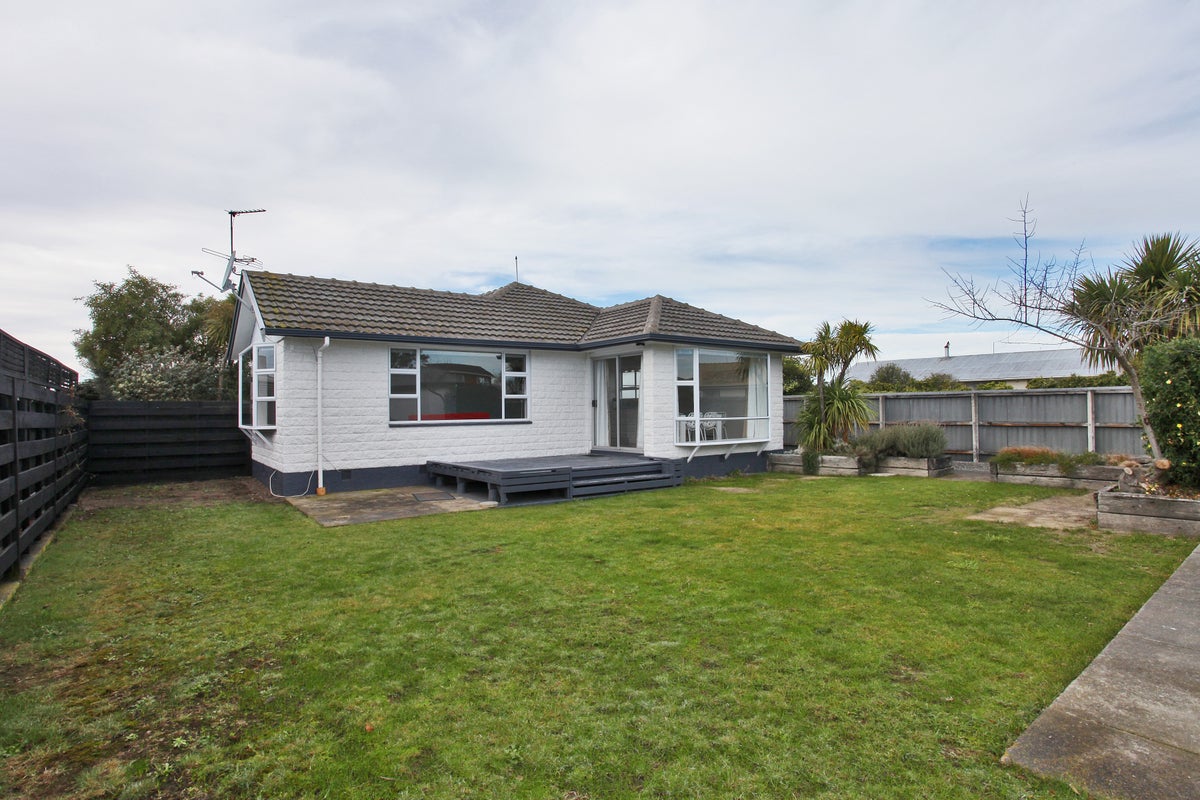 40 Pegasus Avenue, North New Brighton, Christchurch - Carousel 1