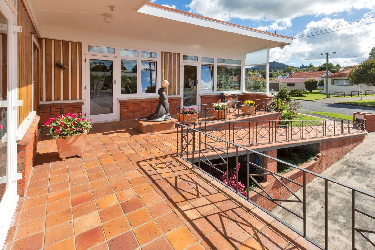 8 Walker Crescent, Whau Valley, Whangarei - Carousel 1