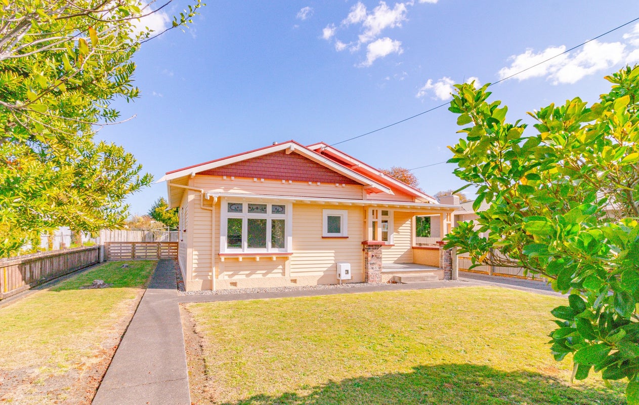 27 Stewart Street, Aramoho, Whanganui - Carousel 1