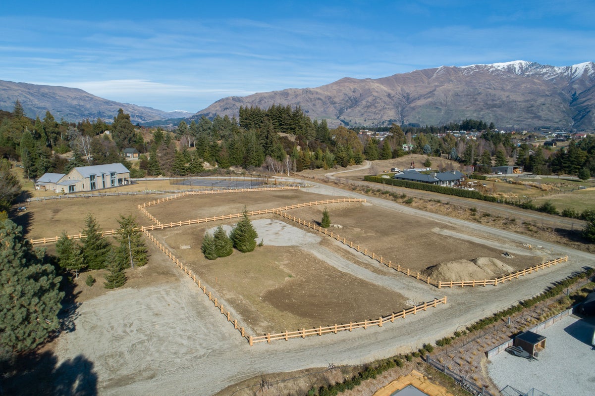 9 Mcrae Rise, Wanaka - Carousel 15