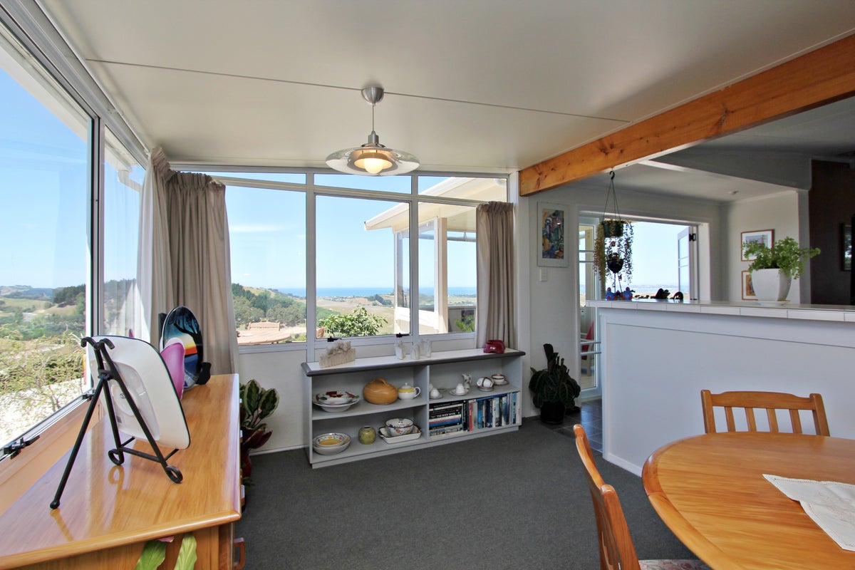 61 Avery Road, Eskdale, Napier - Carousel 10
