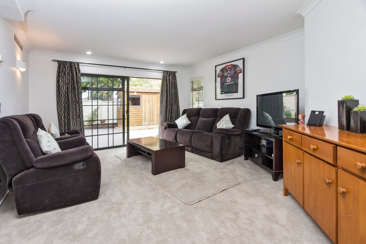 40 Royalle Mews, Botany Downs, Auckland - Carousel 10