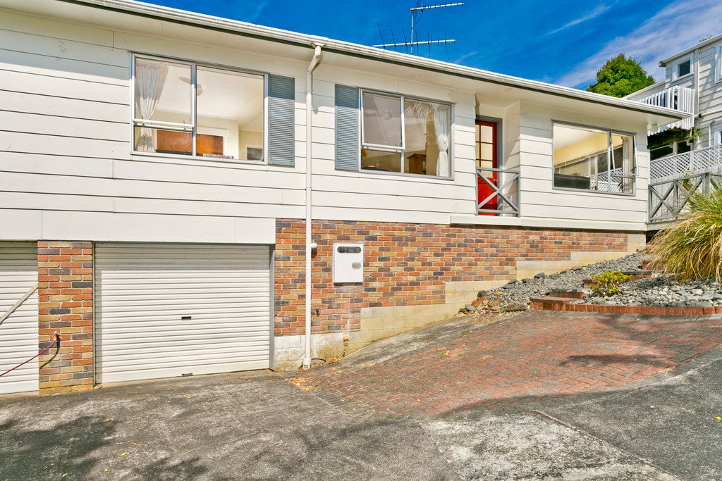2/121 Mokoia Road, Birkenhead, Auckland - Carousel 2