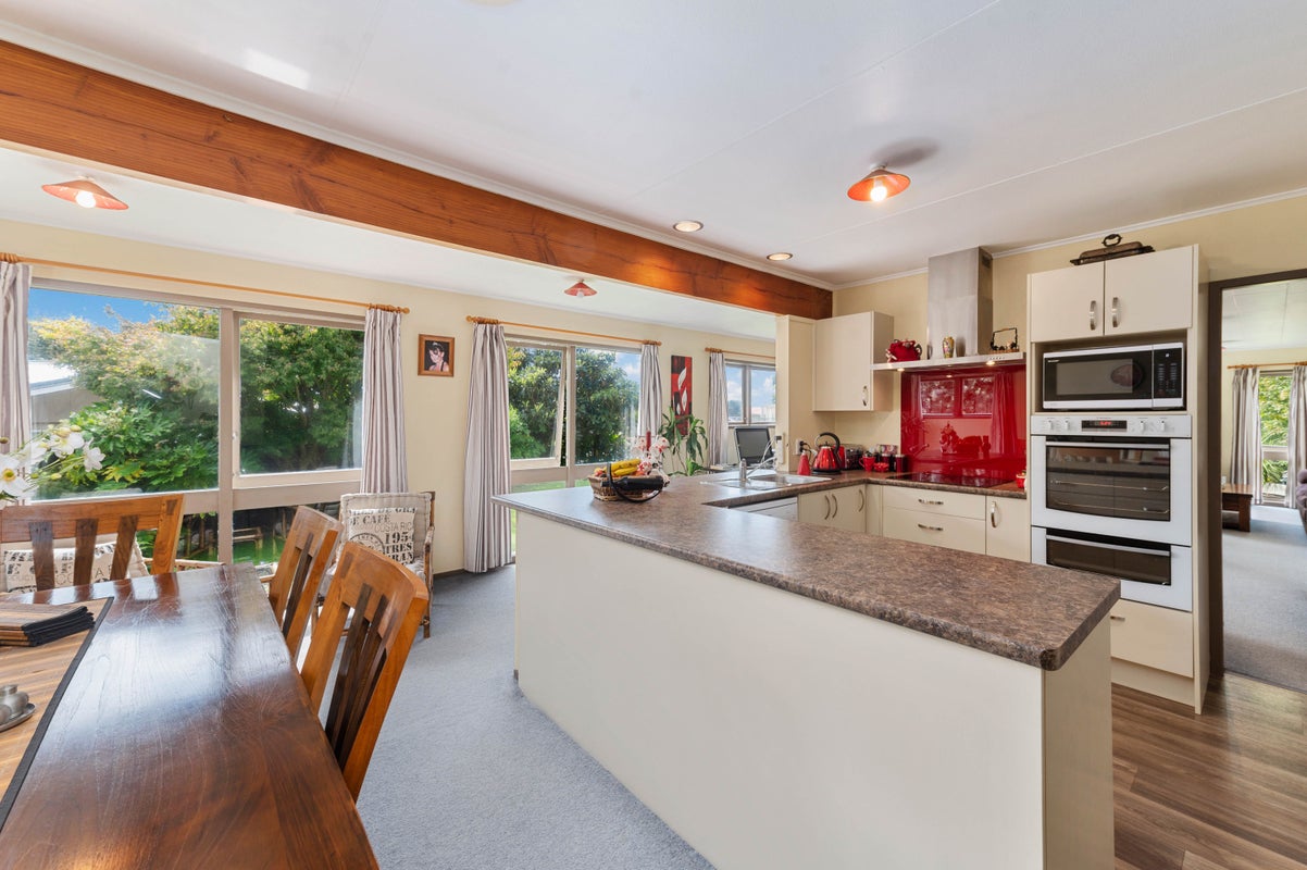21 Beryl Place, Pukehangi, Rotorua - Carousel 2