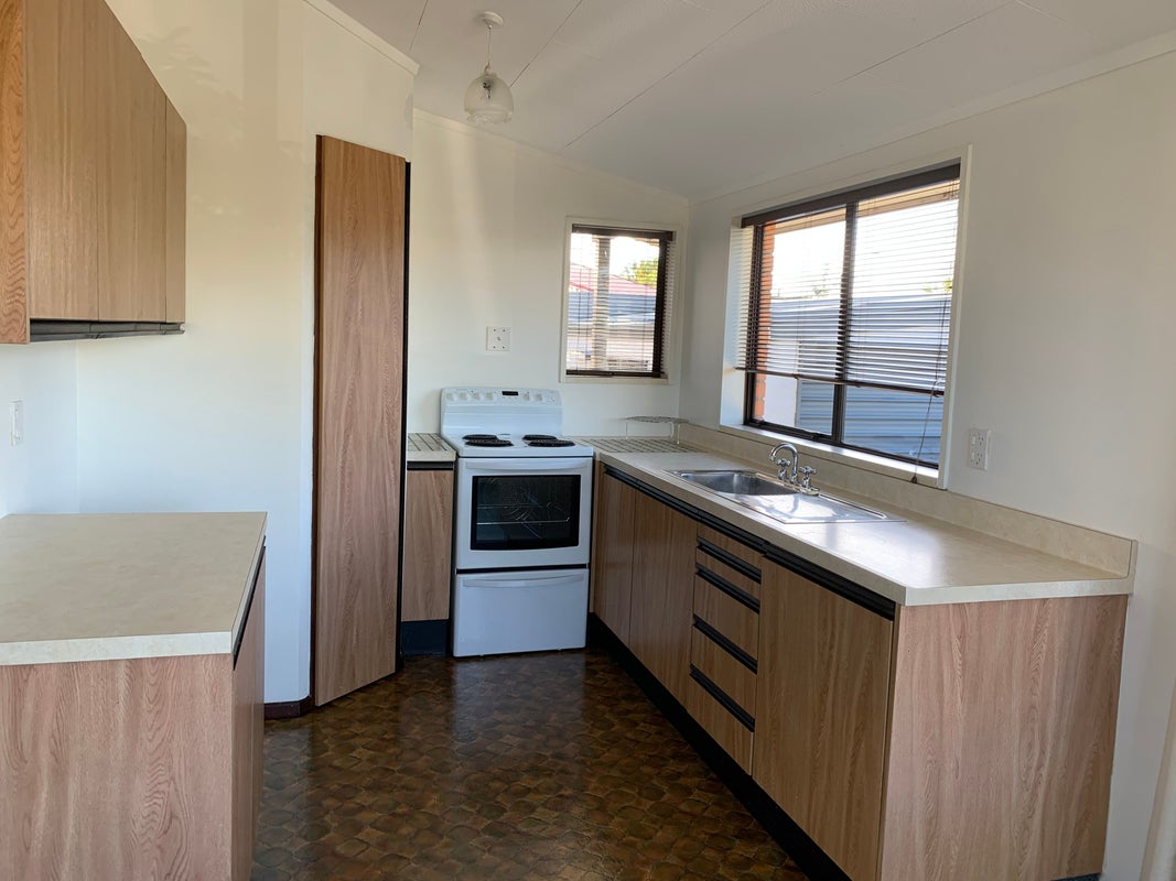 21 High Street, Balclutha - Carousel 2