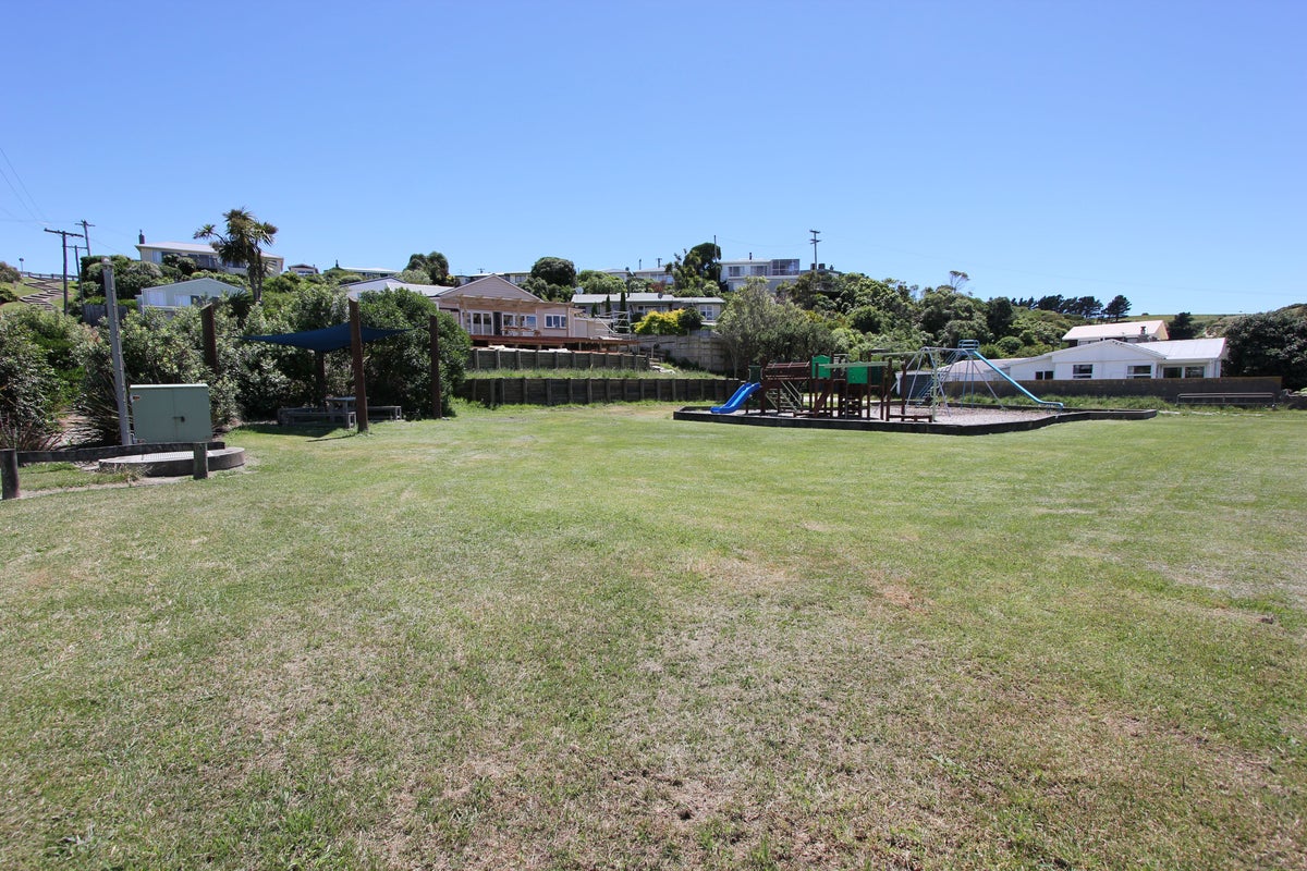 22 Hall Street, Motunau, Greta Valley - Carousel 9