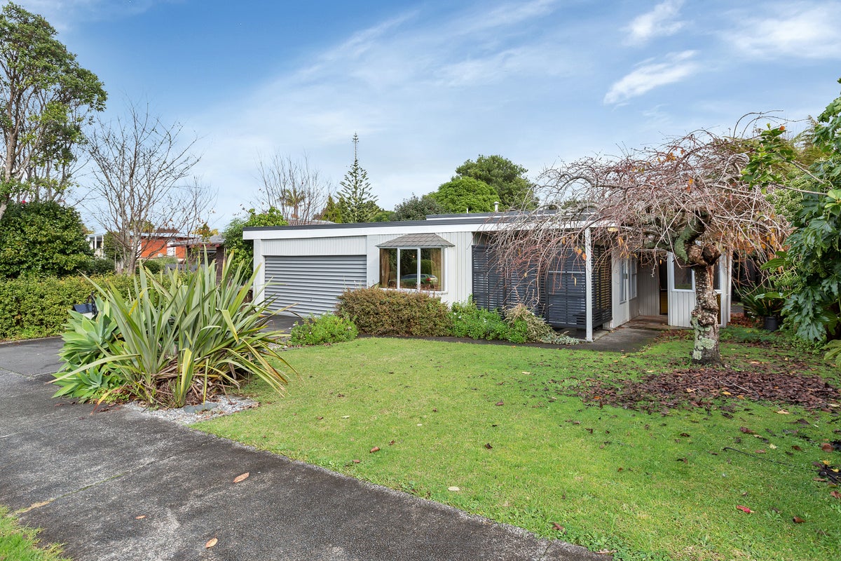 39 Fairway Drive, Kamo, Whangarei - Carousel 2