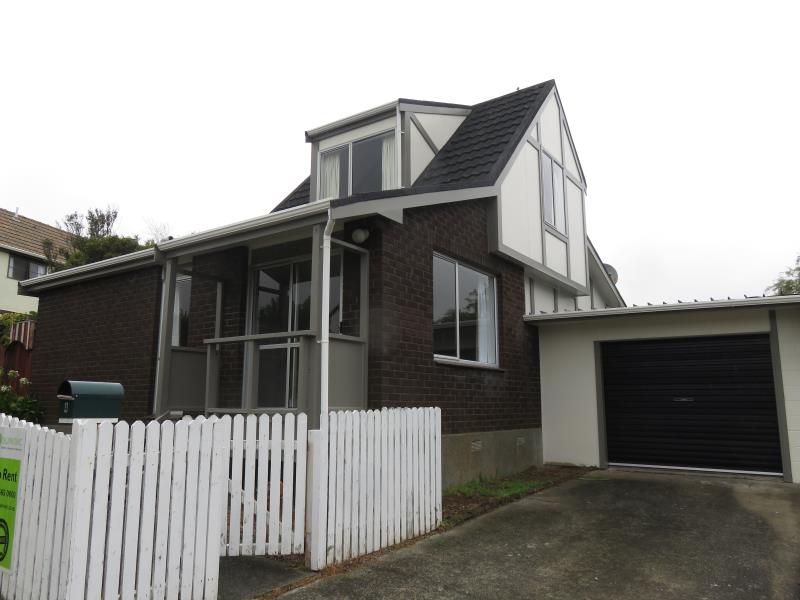4 Mallard Grove, Churton Park, Wellington - Carousel 1
