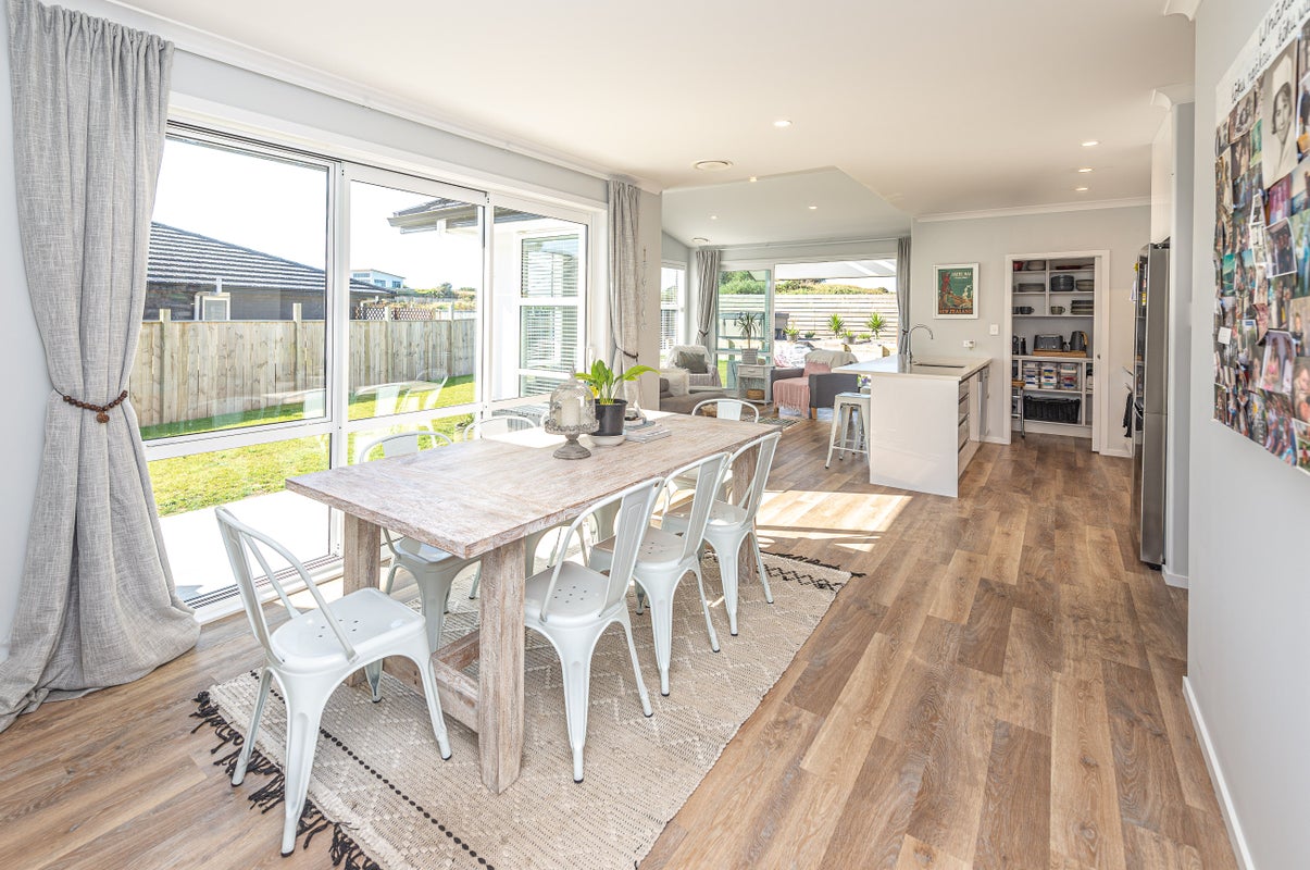 4 Longbeach Drive, Castlecliff, Whanganui - Carousel 2