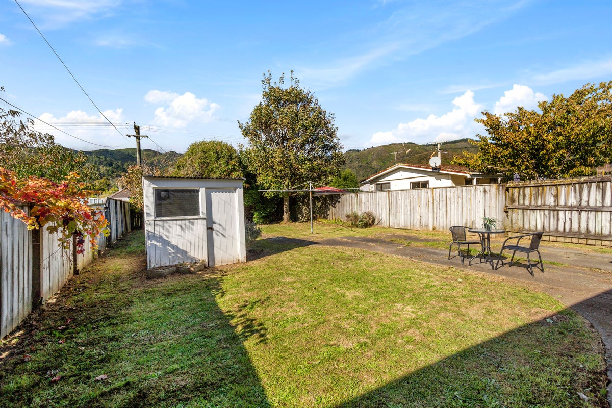 264 Naenae Road, Naenae, Lower Hutt - Carousel 12