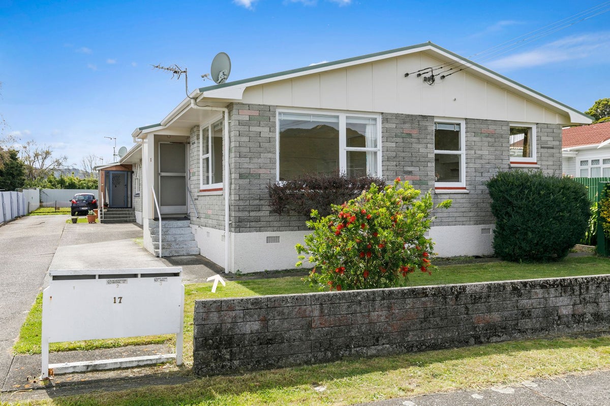 1/17 PORUTU ST, Fairfield, Lower Hutt - Carousel 1
