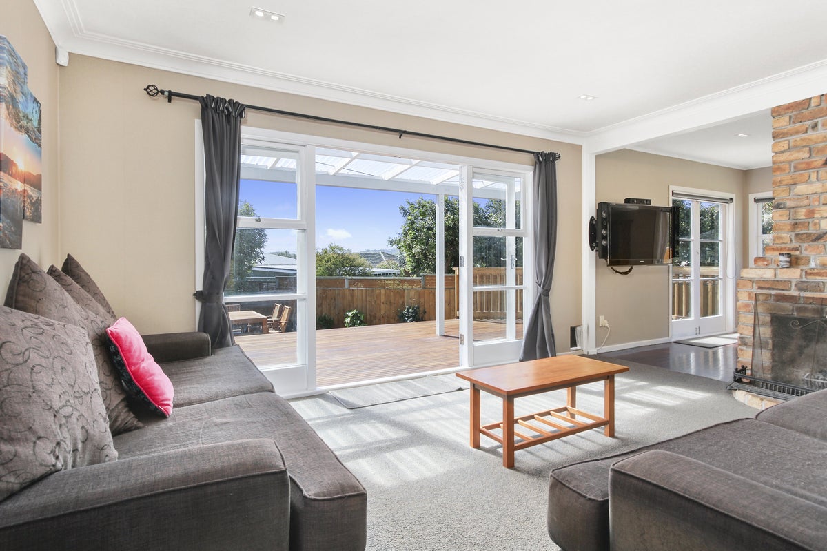 1 Matapouri Road, Mangere Bridge, Auckland - Carousel 10